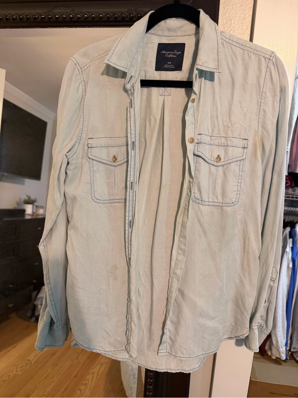 American Eagle Outfitters oversized Light Wash Men's Shirt Jacket